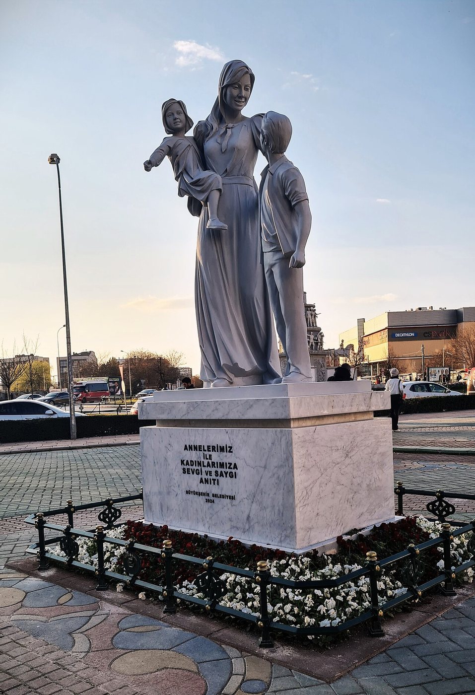 Eskişehir saygi aniti