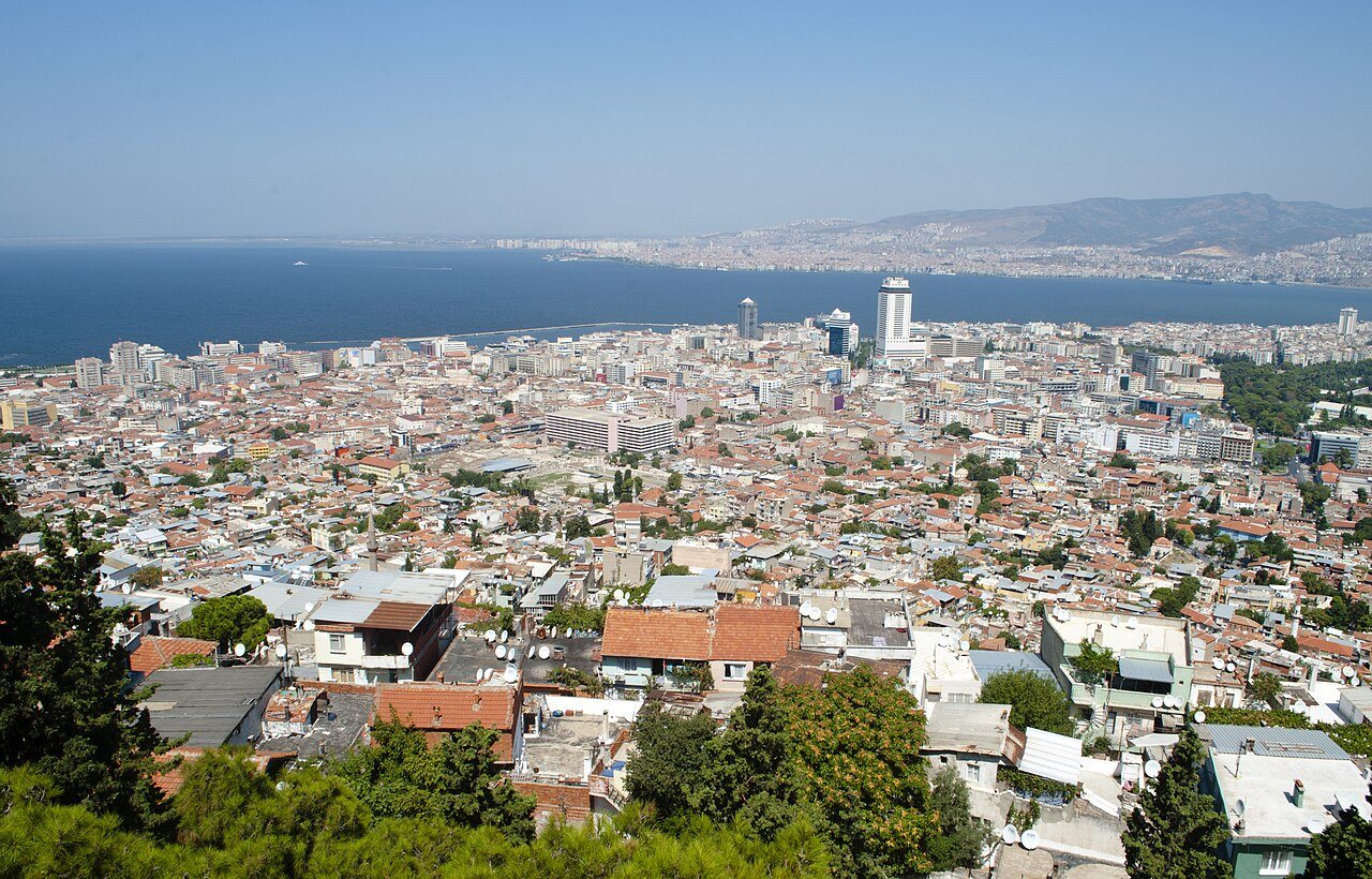 Izmir (15383066346)