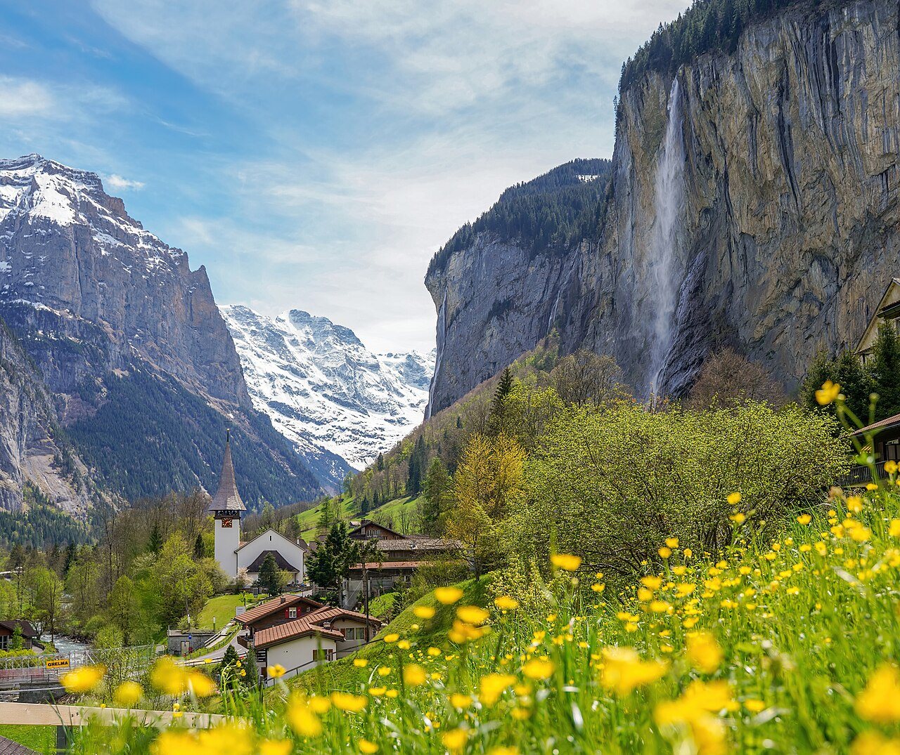 043 Lauterbrunnen Photo by Giles Laurent