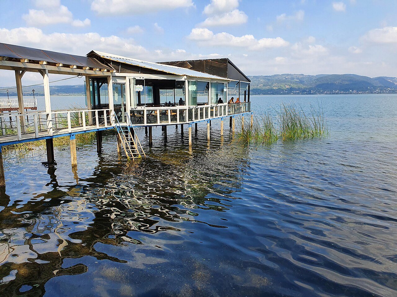 Restaurant on Sapanca Lake