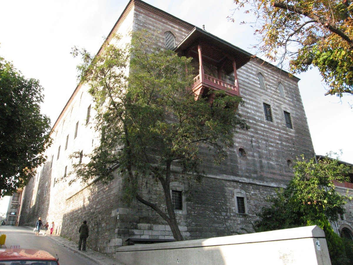 Turkish and Islamic Arts Museum 01