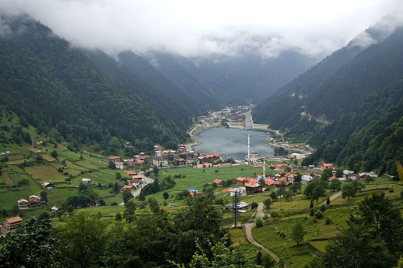 Uzungöl lake and town